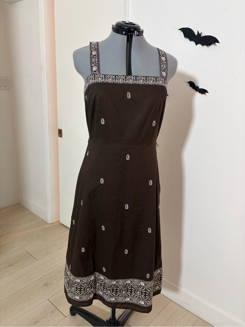 LOFT Brown Embroidered Cotton Midi Dress Size 8